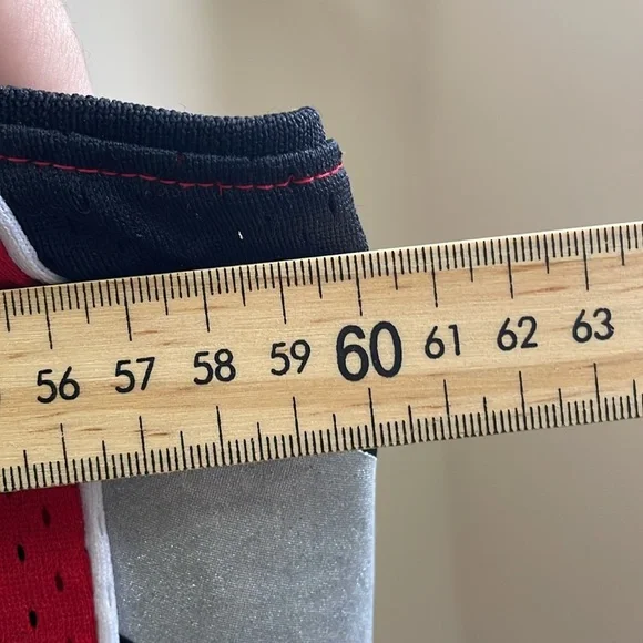 Raptors - NBA Basketball Adidas Jersey - Parker 18 - Red- Large +2 Length - Picture 15 of 16